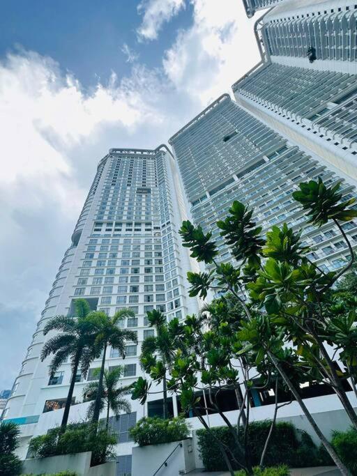 Apartment Novotel Manila Aqua Residences Near Makati By Hamodi'Scrib