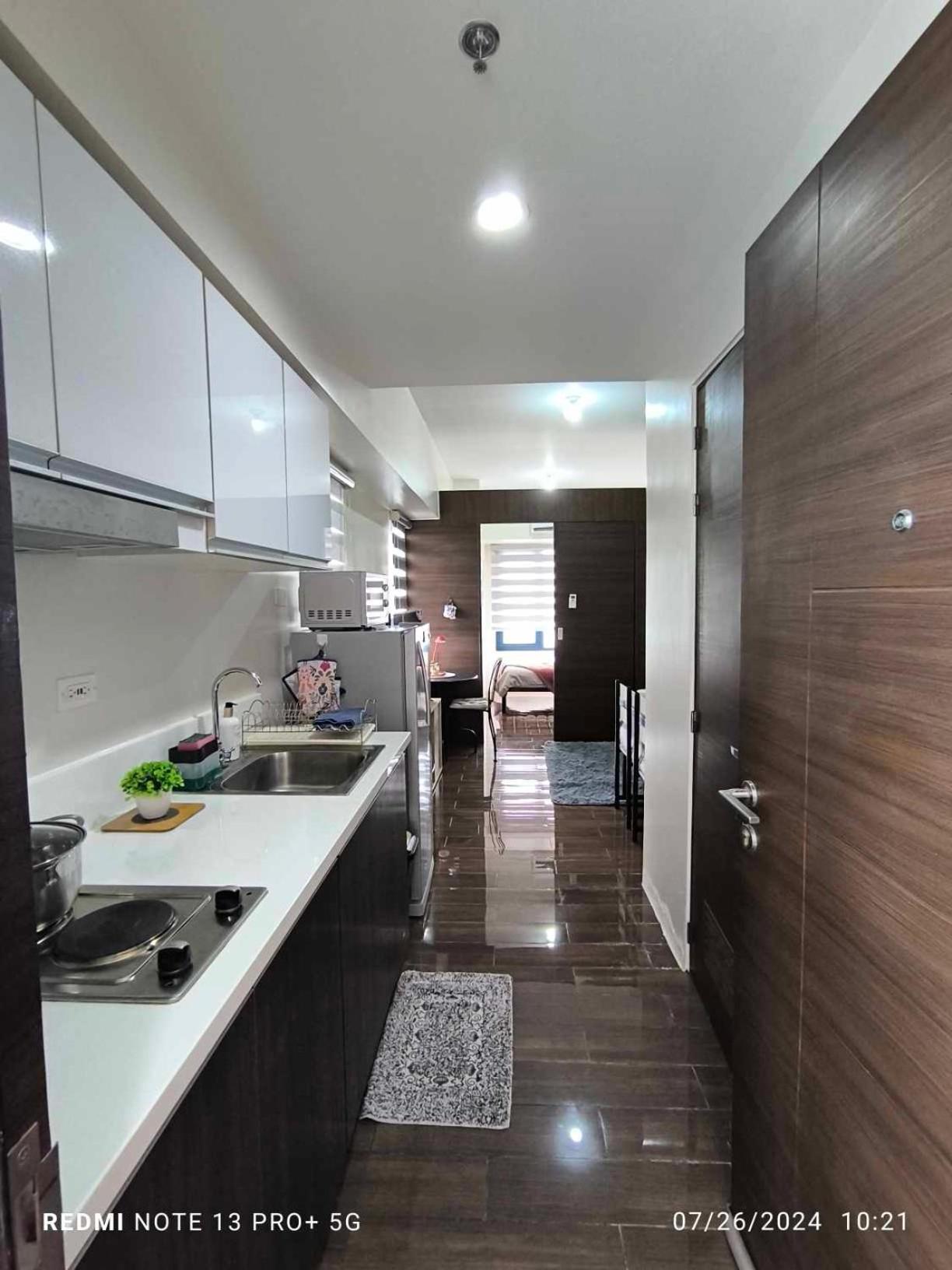 Apartment Homey Atmosphere In Air Residences Makati Philippines