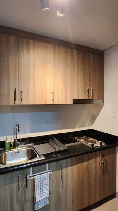 Apartment The New At Shore 2 Residences Manila