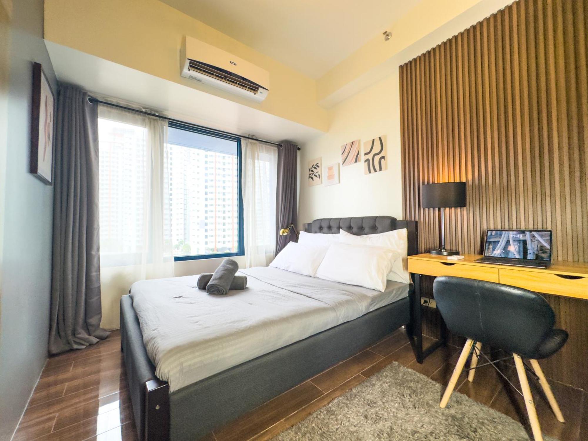 1br Makati, Air Residences M006 Apartment *
