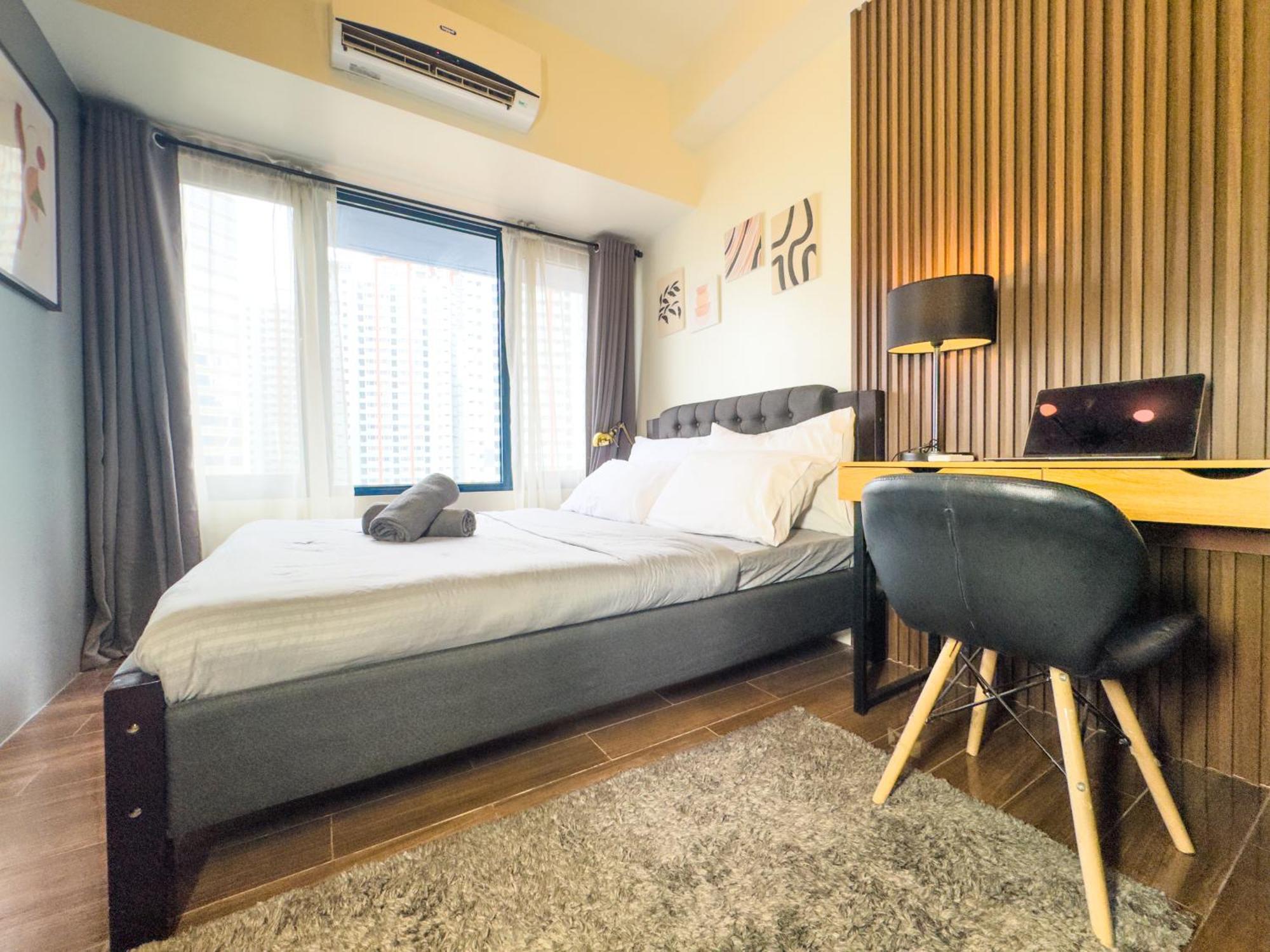 Apartment 1br Makati, Air Residences M006 Manila