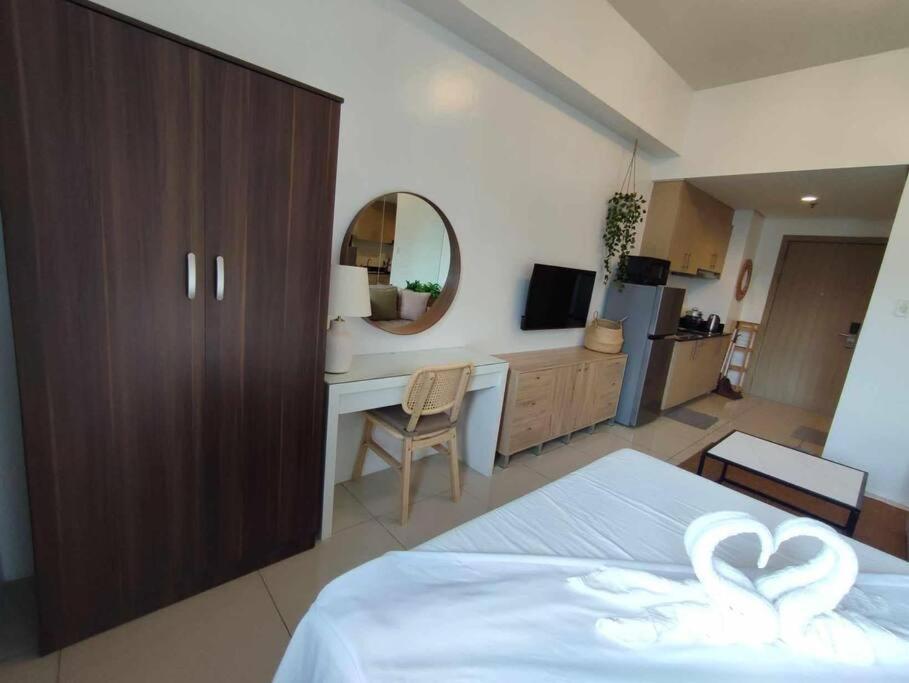 California Coastal In Bay Apartment Manila
