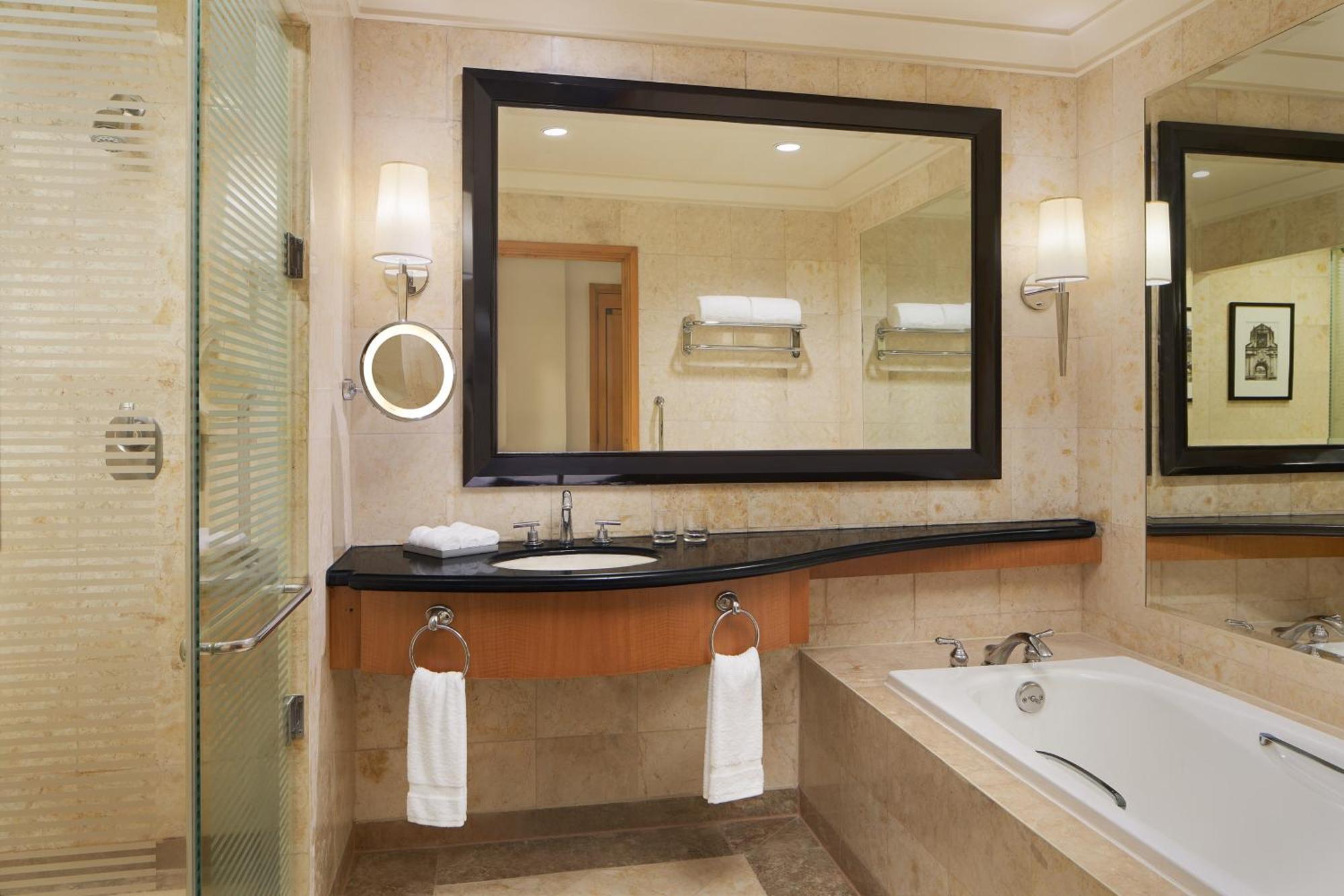 Sheraton Bay Hotel