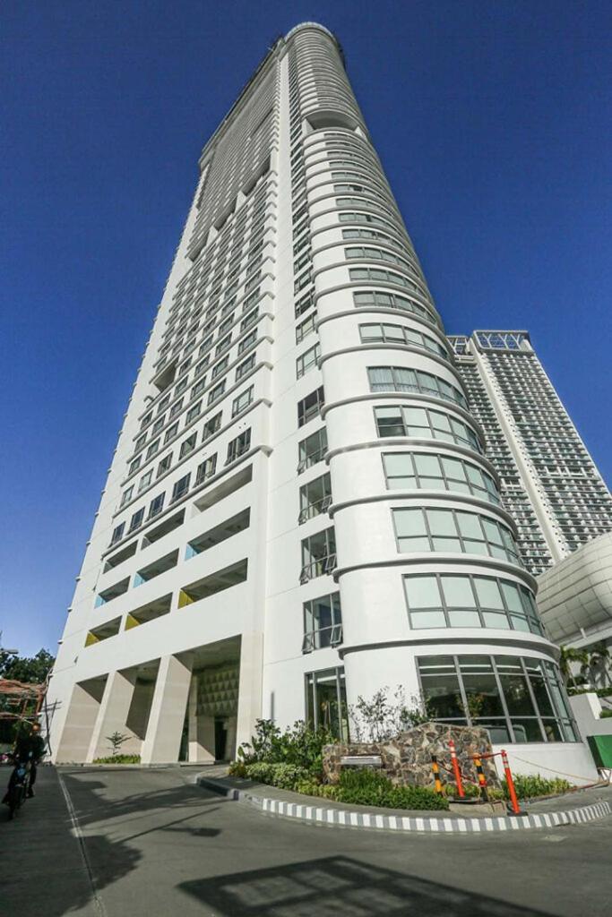 Apartment Novotel Manila Aqua Residences Near Makati By Hamodi'Scrib