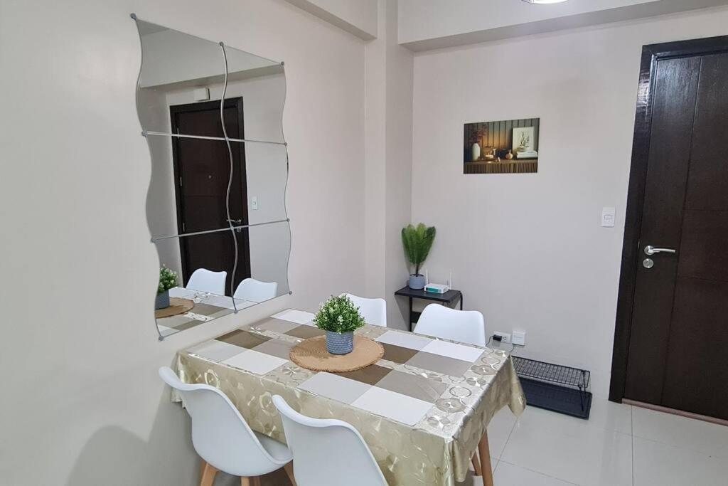 Apartment 1br With Balcony Accross Naia T3