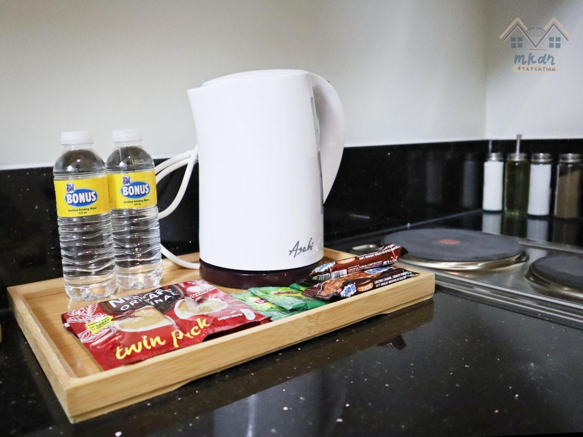 Apartment Cozy Vibrant Staycation Netflix Wifi Mandaluyong *