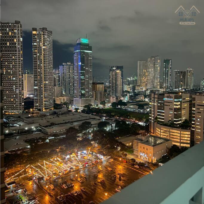 Apartment Cozy Vibrant Staycation Netflix Wifi Mandaluyong