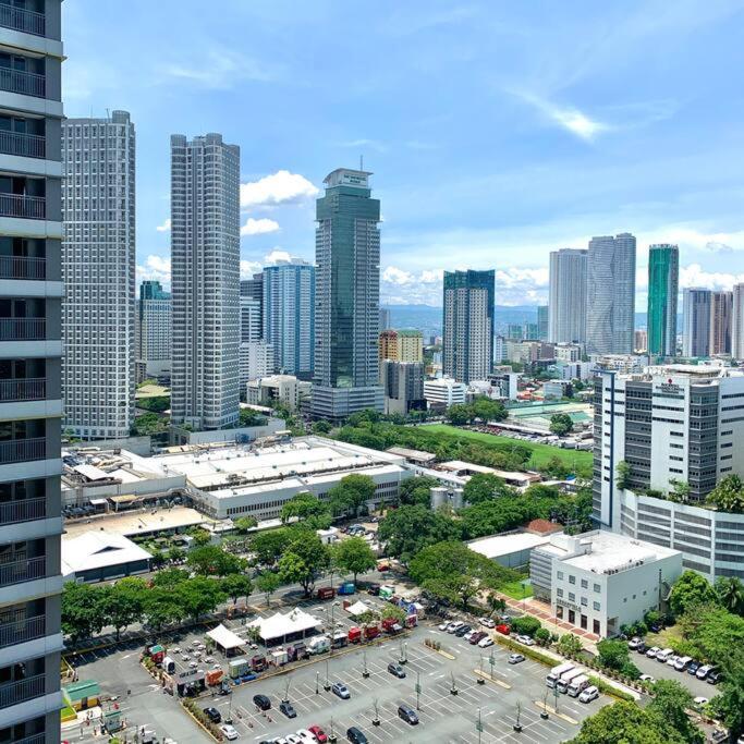 Cozy Vibrant Staycation Netflix Wifi Mandaluyong Manila