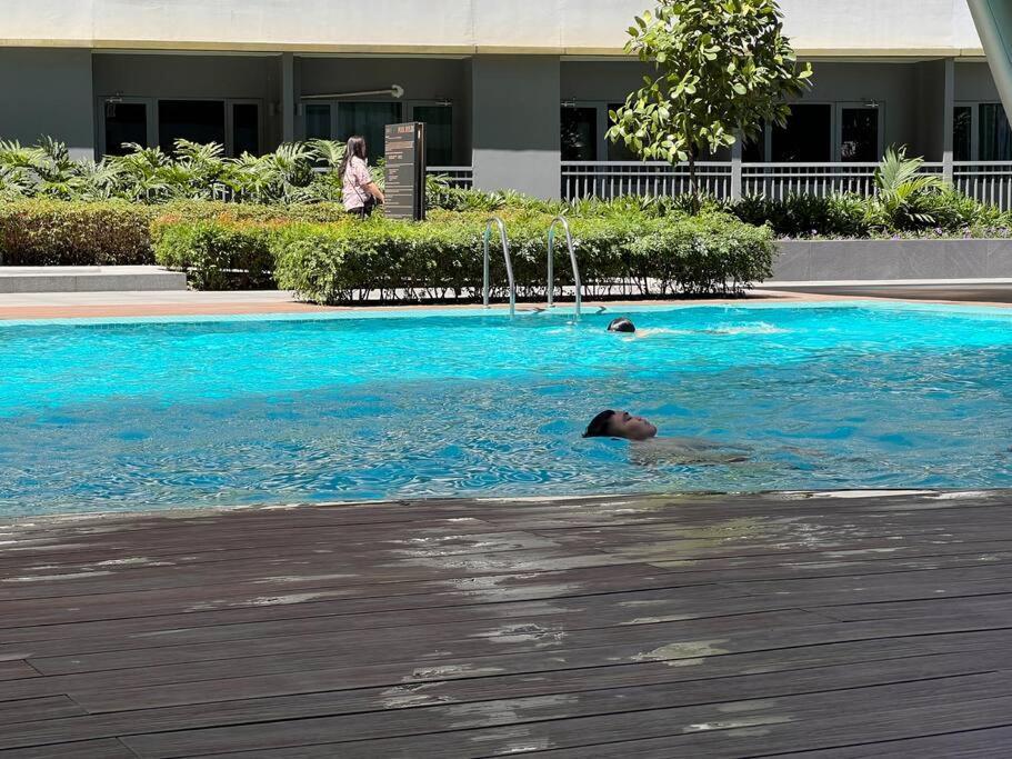 Cozy Vibrant Staycation Netflix Wifi Mandaluyong Manila