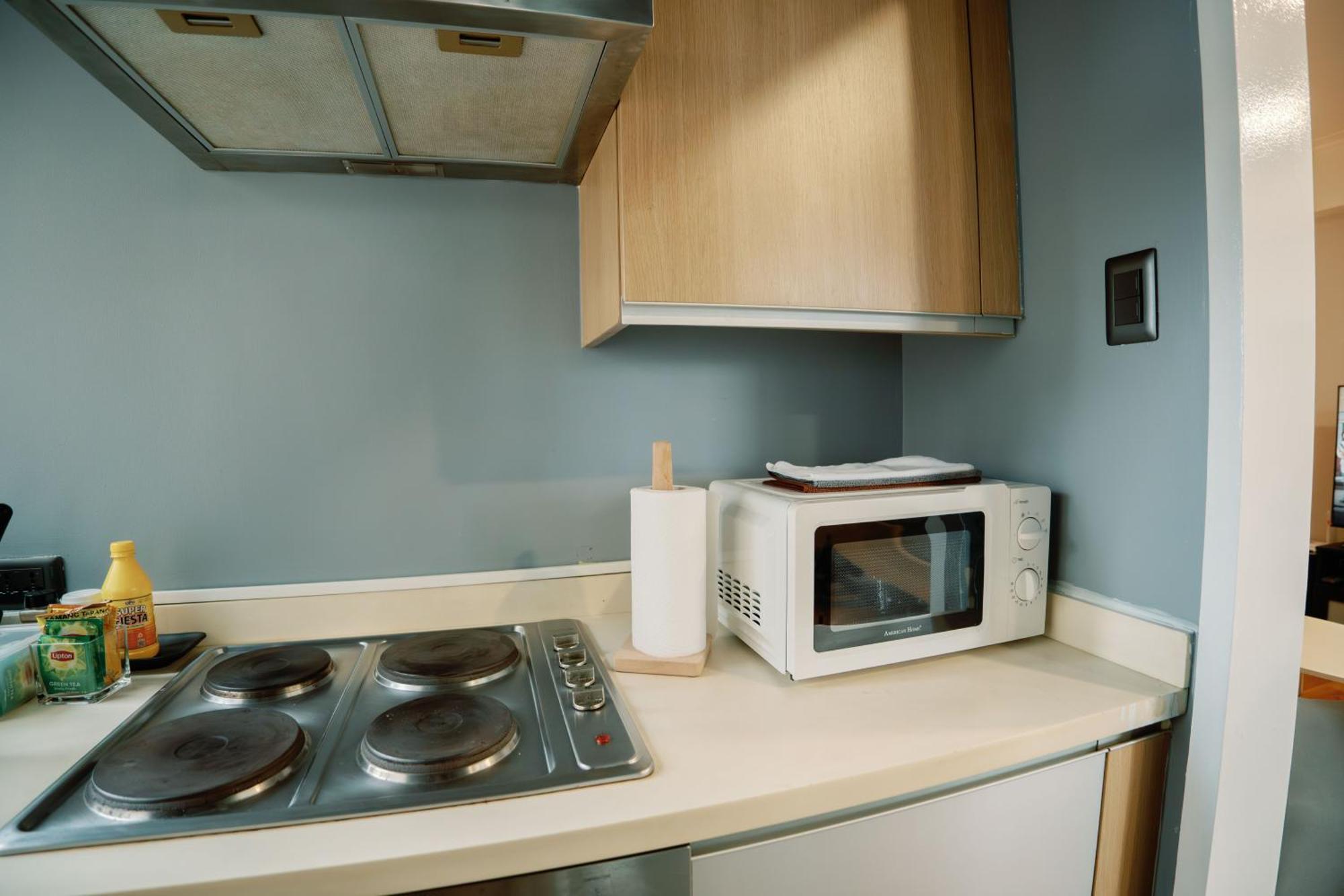 Apartment Cozy And Spacious At Soma Bgc Near Sm Aura And Bonifacio High Street
