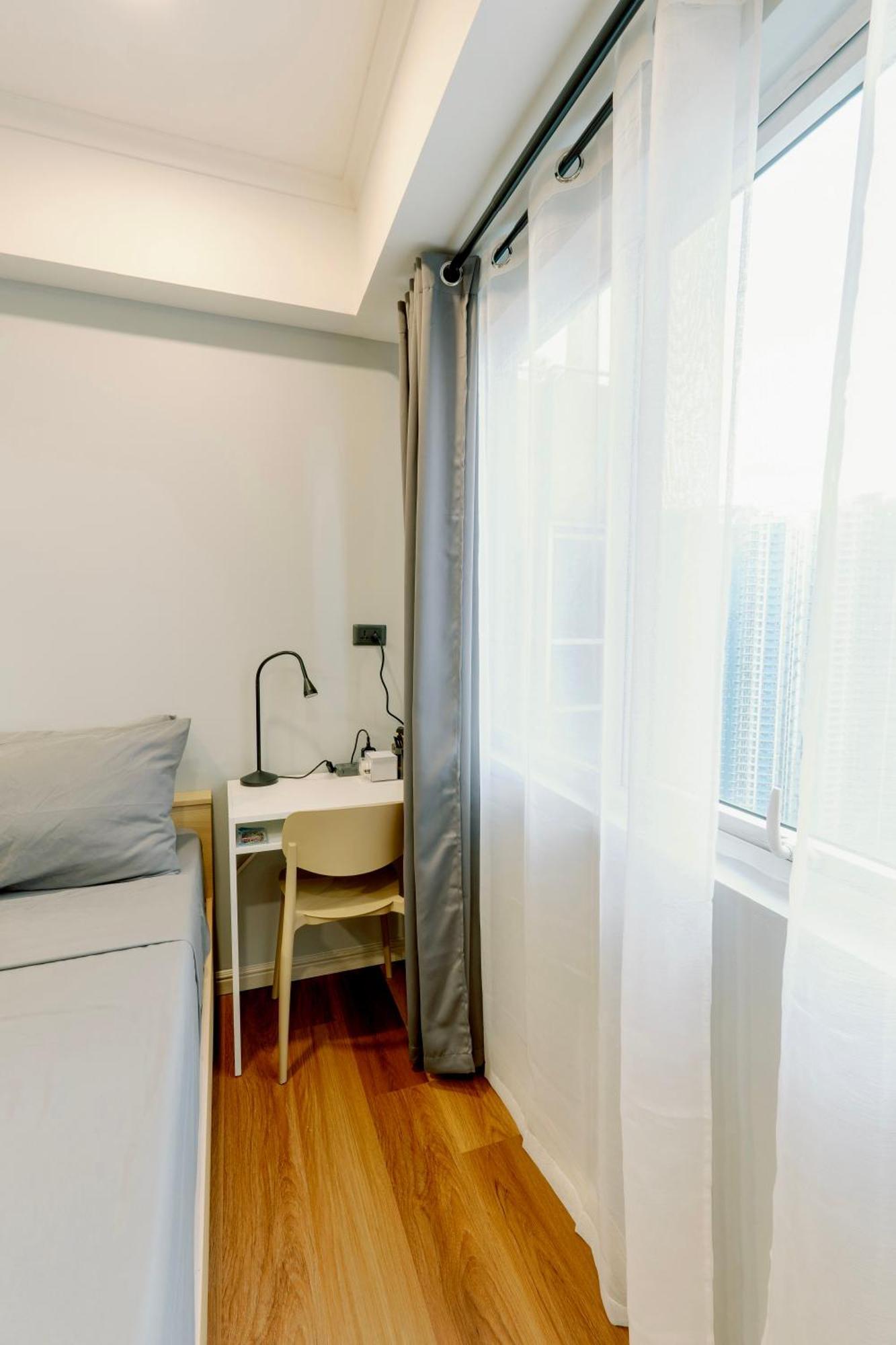 Cozy And Spacious At Soma Bgc Near Sm Aura And Bonifacio High Street Apartment