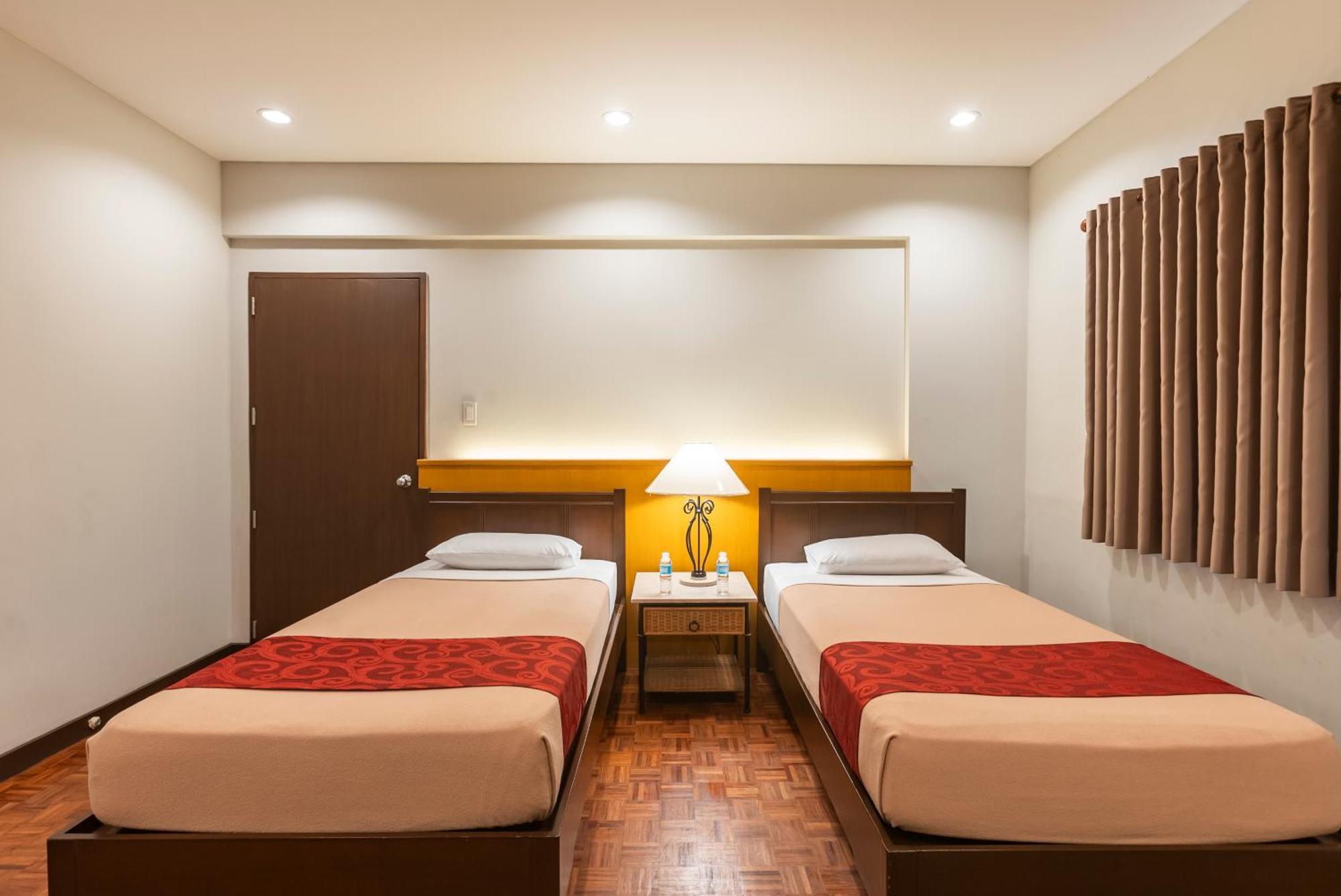 Hotel Tropicana 3*