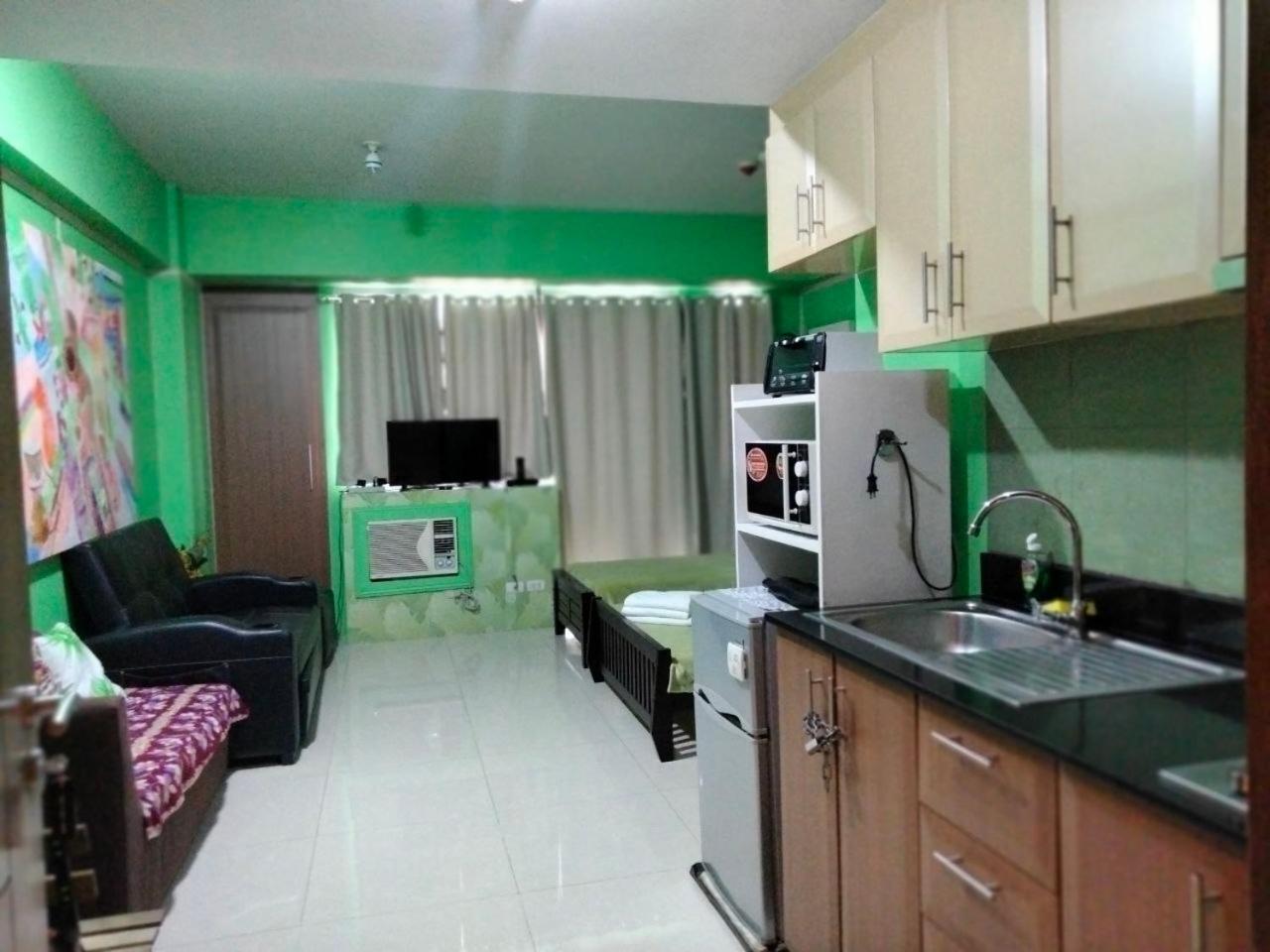 Your Dream Escape At One Palm Tree Apartment *