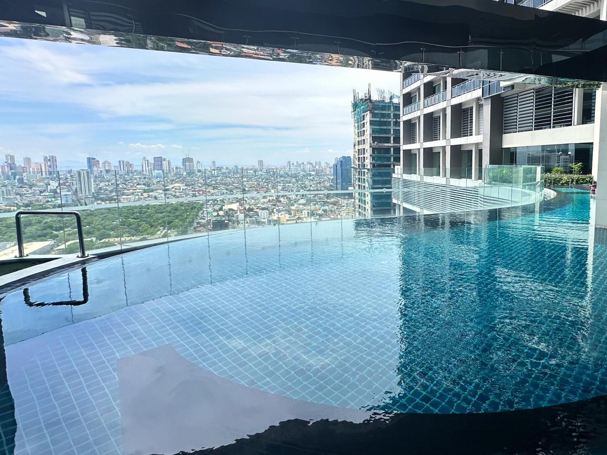 Apartment Ultimate Family Staycation At Gramercy Residences Makati *