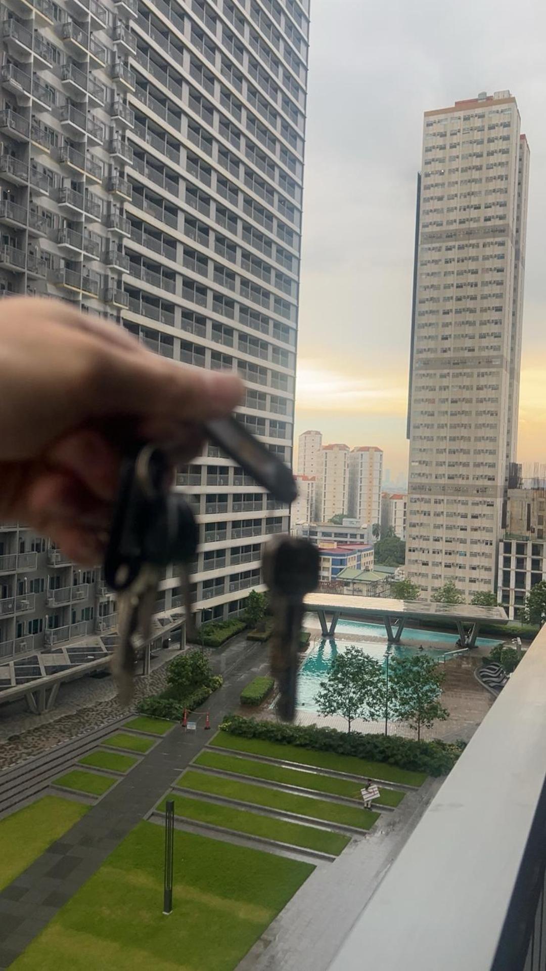Balay Mulano At Fame Residences Mandaluyong L With Balcony Pool View L 200mbps Wifi * Manila
