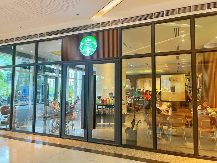 Apartment Balay Mulano At Fame Residences Mandaluyong L With Balcony Pool View L 200mbps Wifi *