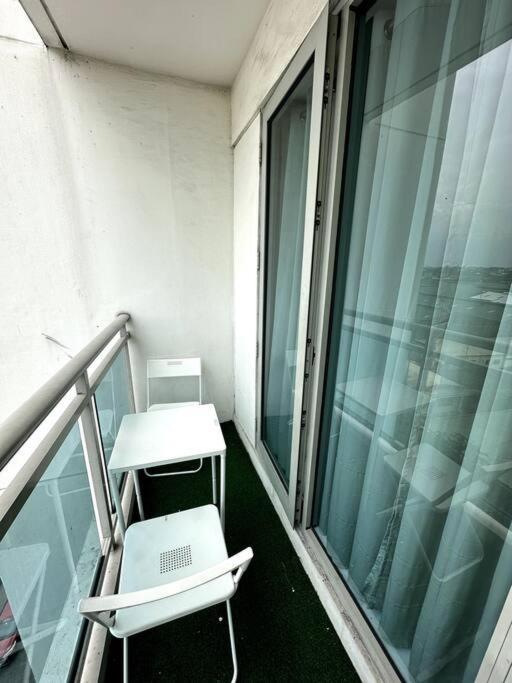 El Spacio Azure 1br With Ps4 & Netflix *