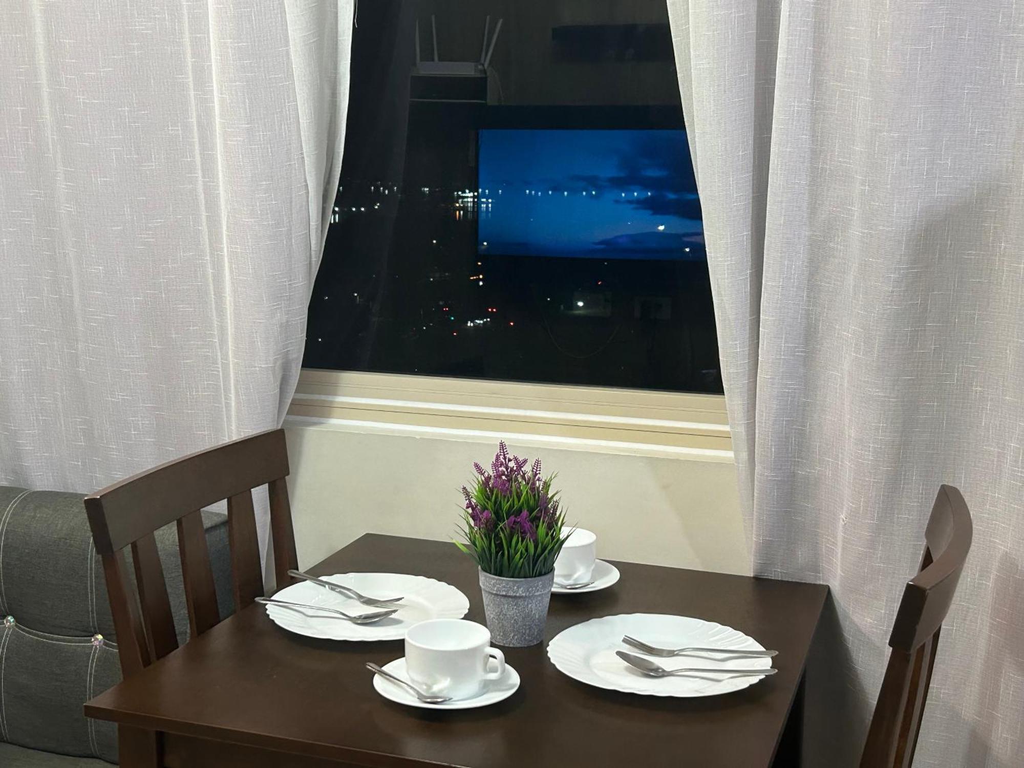 2br Coast Residences * Manila