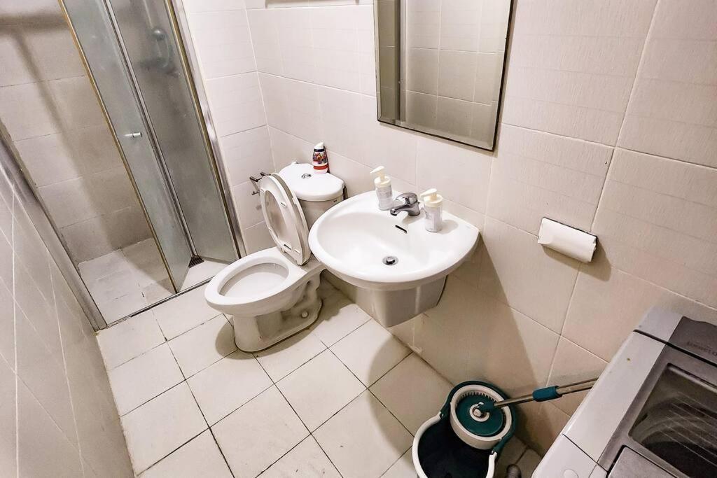 Homey 2br 5 In Makati