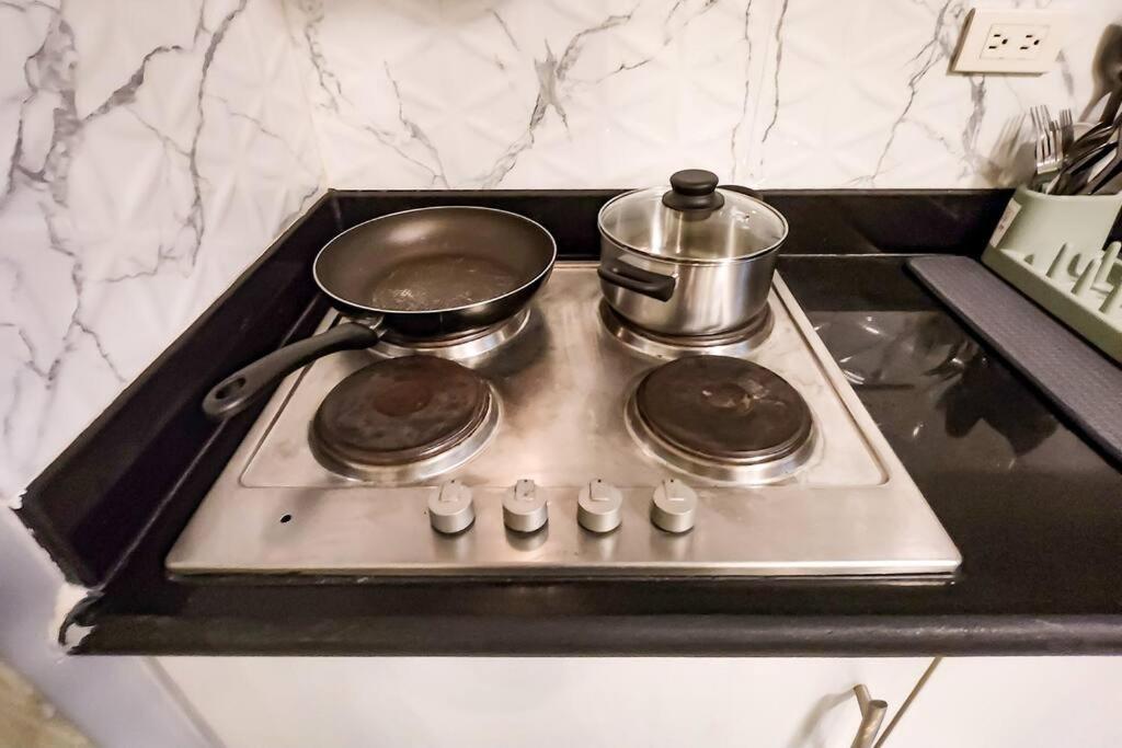 Apartment Homey 2br 5 In Makati *