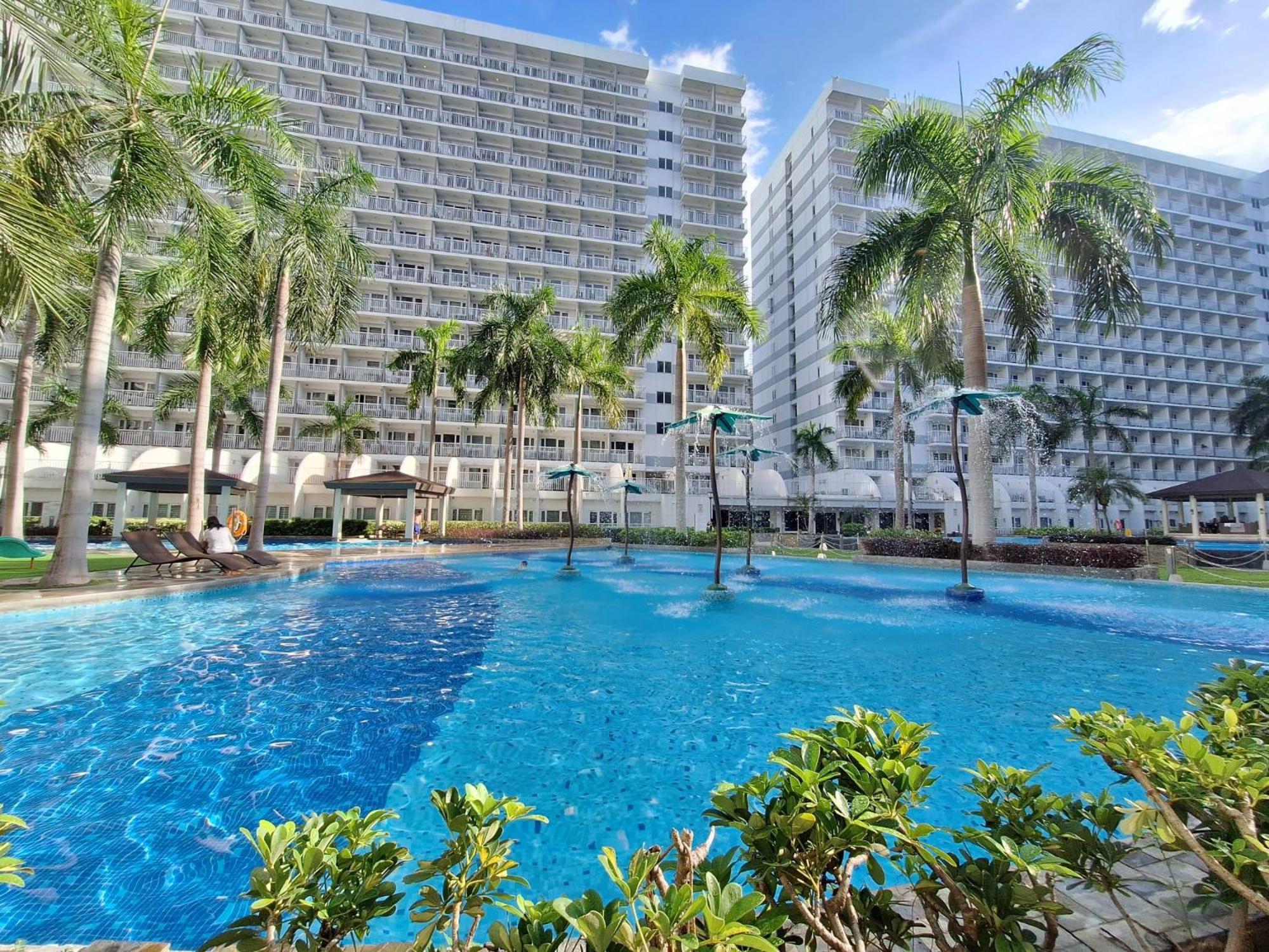Apartment Staycation At Shell Residences In Moa Complex