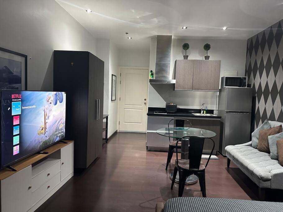 Apartment Penthouse Highspeed Wi Fi Smart Tv Pool Gym
