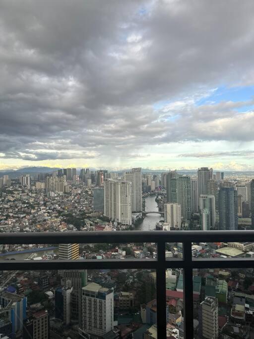 Apartment Gramercy On 52nd Floor Rockwell View Free Wifi *