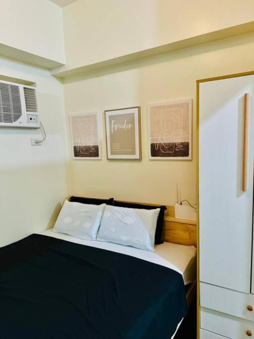 1-br With Pool & Skyline Views In Pasig Apartment