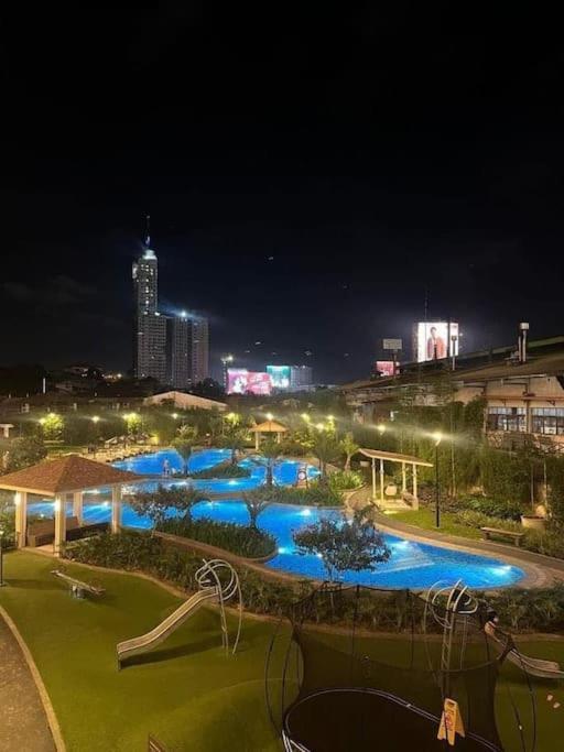 1-br With Pool & Skyline Views In Pasig Apartment *