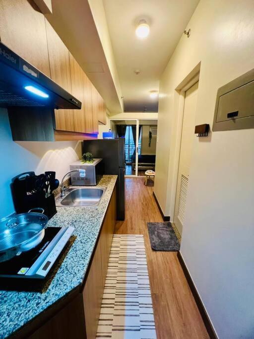 1-br With Pool & Skyline Views In Pasig Apartment Manila