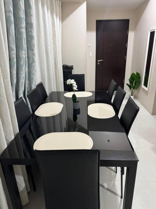 Budget In 81 Newport Near Terminal 1 Bedroom C6-3h Apartment *