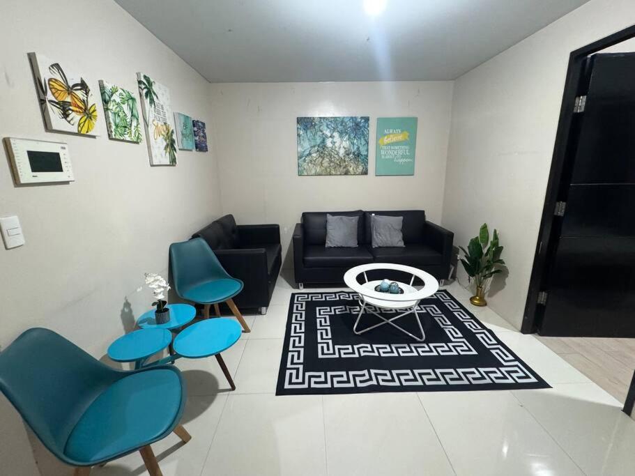 Budget In 81 Newport Near Terminal 1 Bedroom C6-3h * Manila
