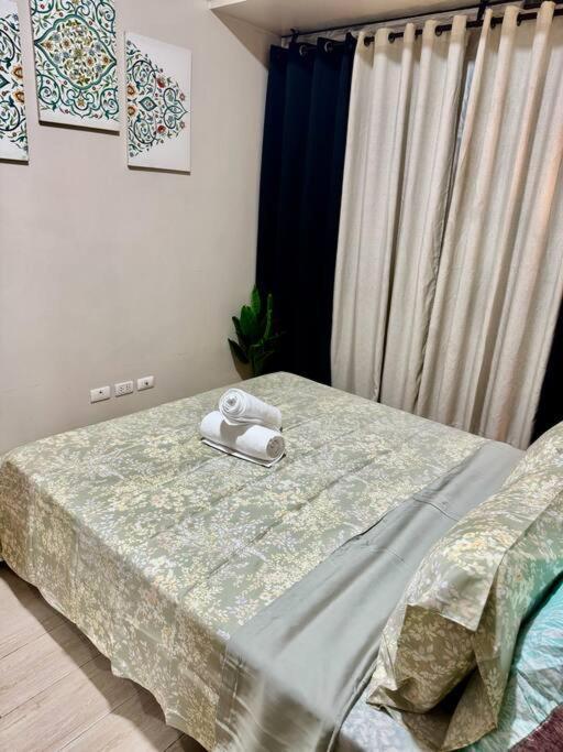 Budget In 81 Newport Near Terminal 1 Bedroom C6-3h Manila