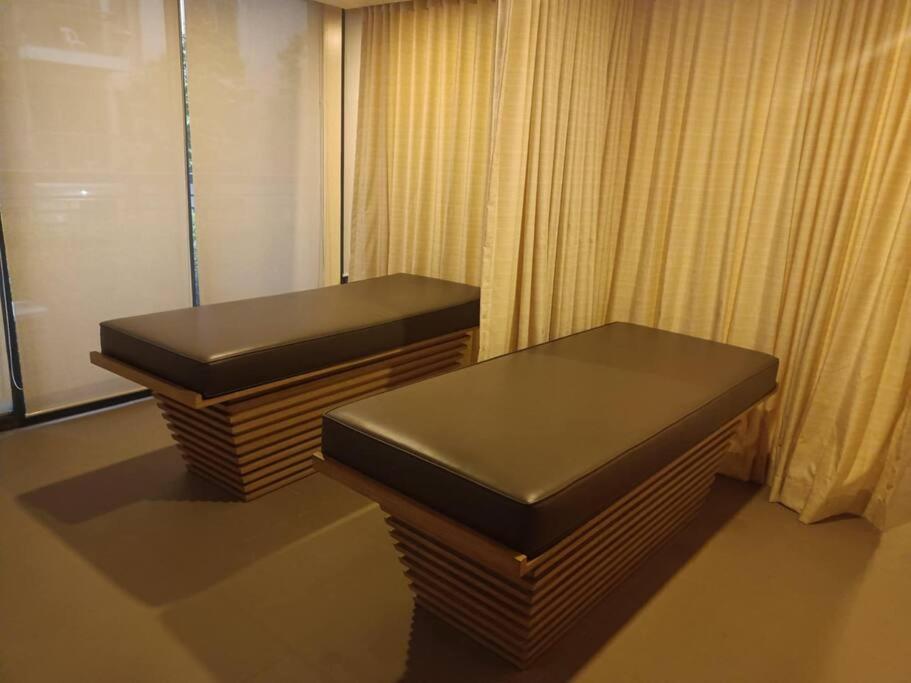 Budget In 81 Newport Near Terminal 1 Bedroom C6-3h * Manila