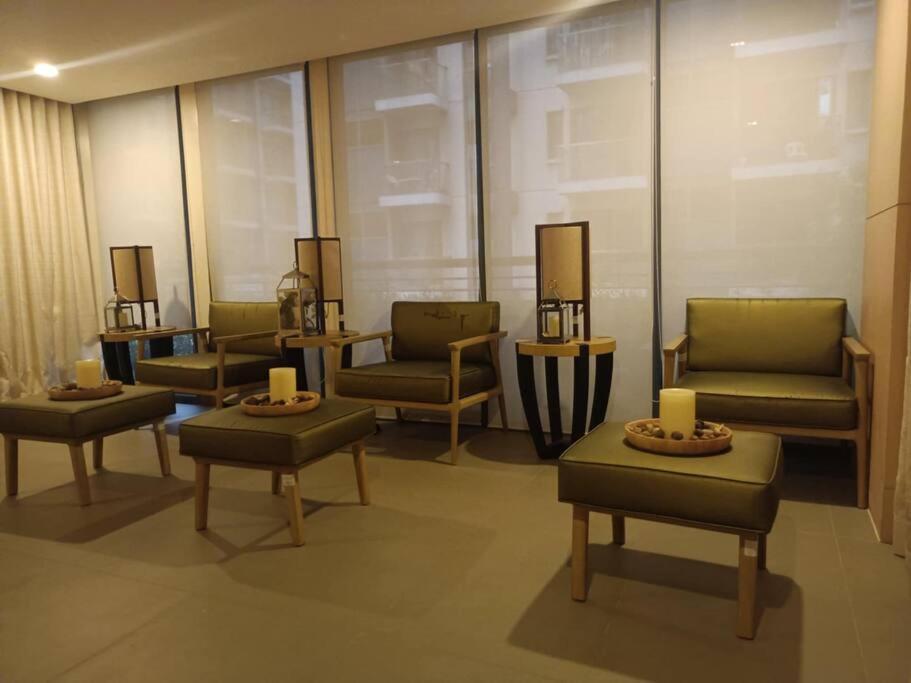 Budget In 81 Newport Near Terminal 1 Bedroom C6-3h Apartment *