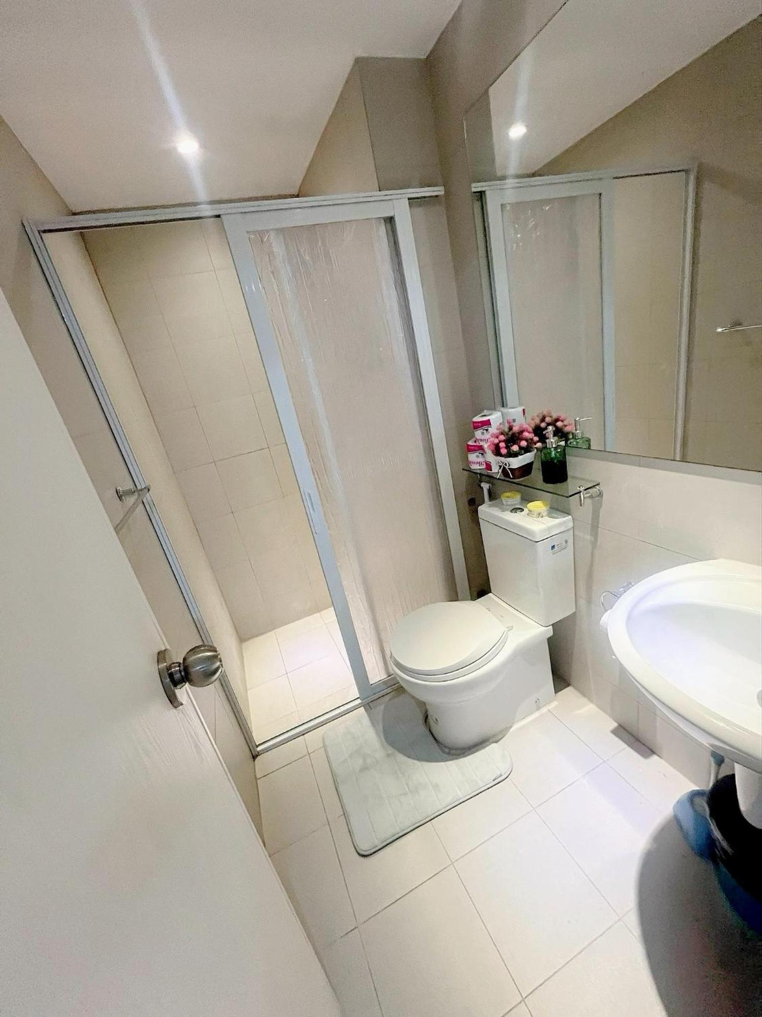 2 Bedrooms Penthouse In Azure Paranaque Manila