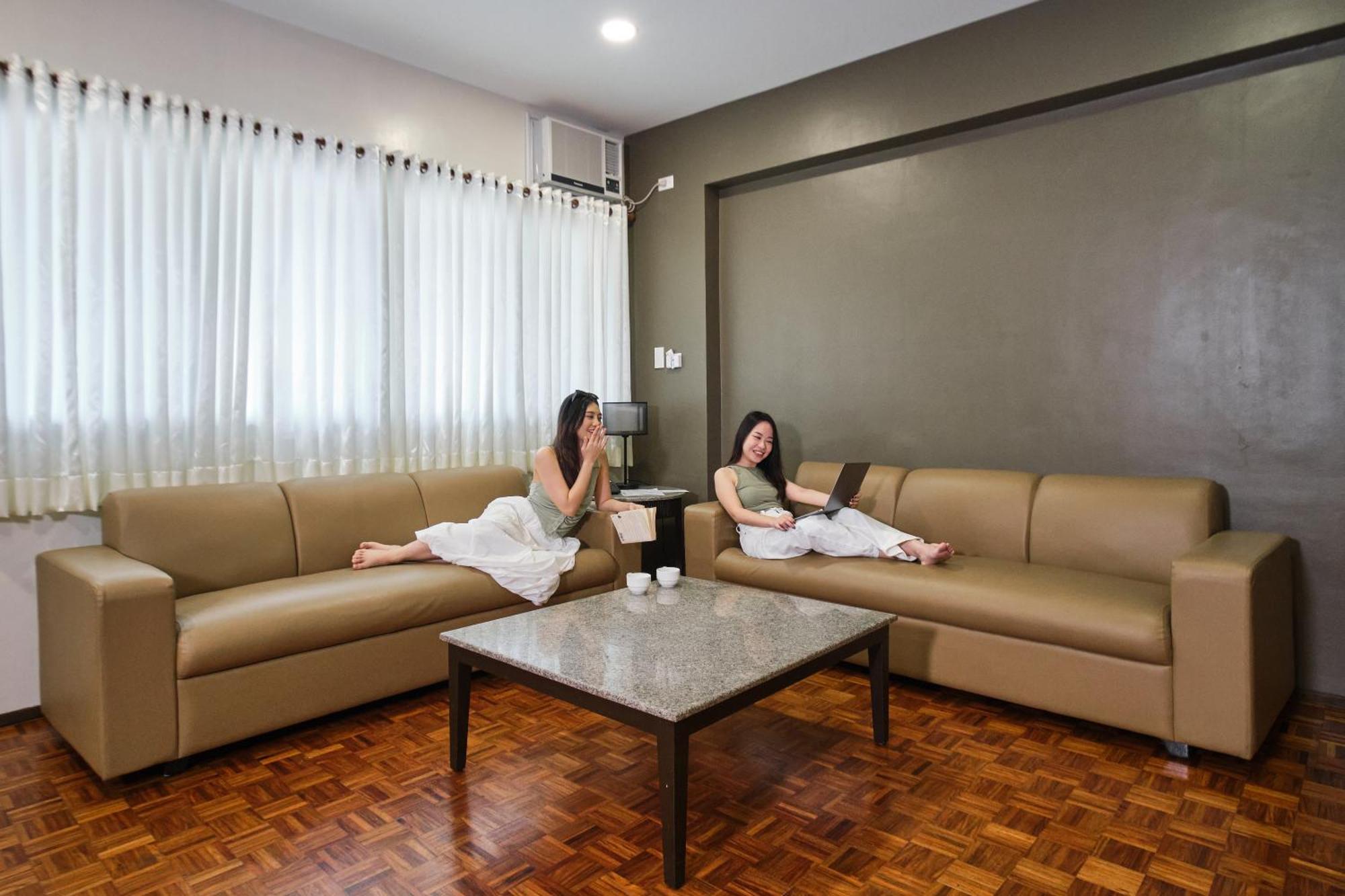 Tropicana Hotel 3*