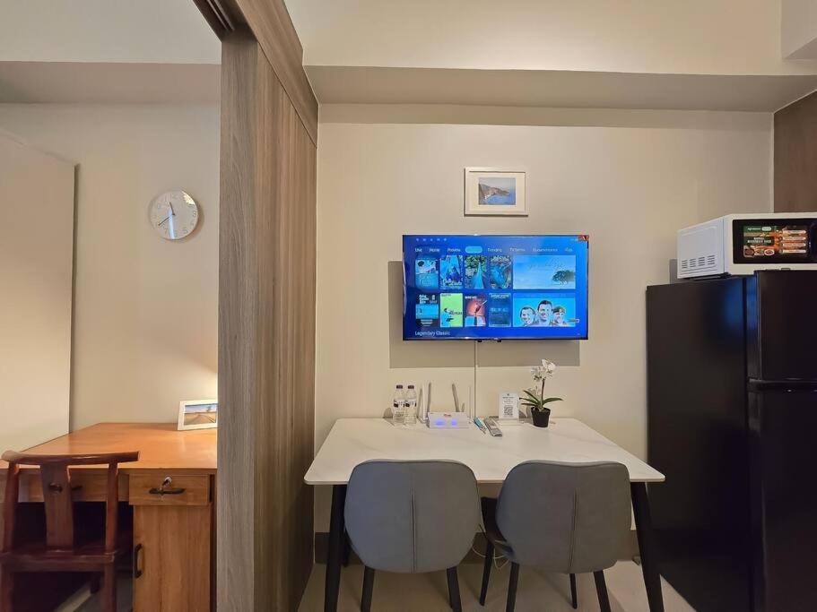 Apartment 1br Unit Condotel W Balcony Fame Residences #fm58 *