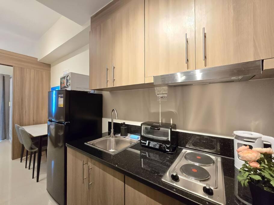 1br Unit Condotel W Balcony Fame Residences #fm58 *
