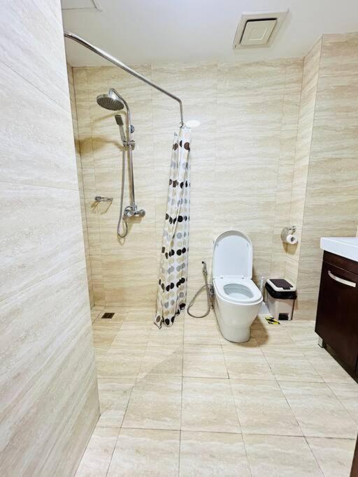 Apartment Budget At Ace By The Famous Indoor Water Manila