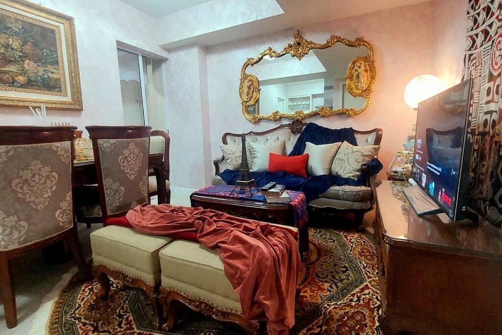 Promo 2-br Penthouse With Pool And View In Azure Apartment