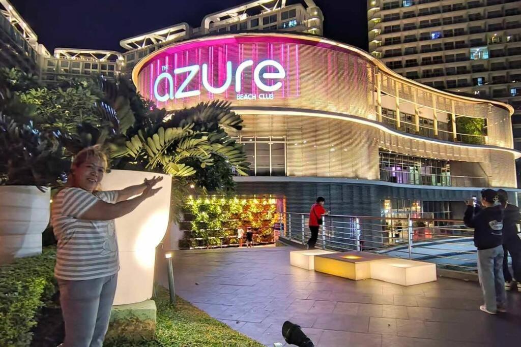 Apartment Promo 2-br Penthouse With Pool And View In Azure Manila