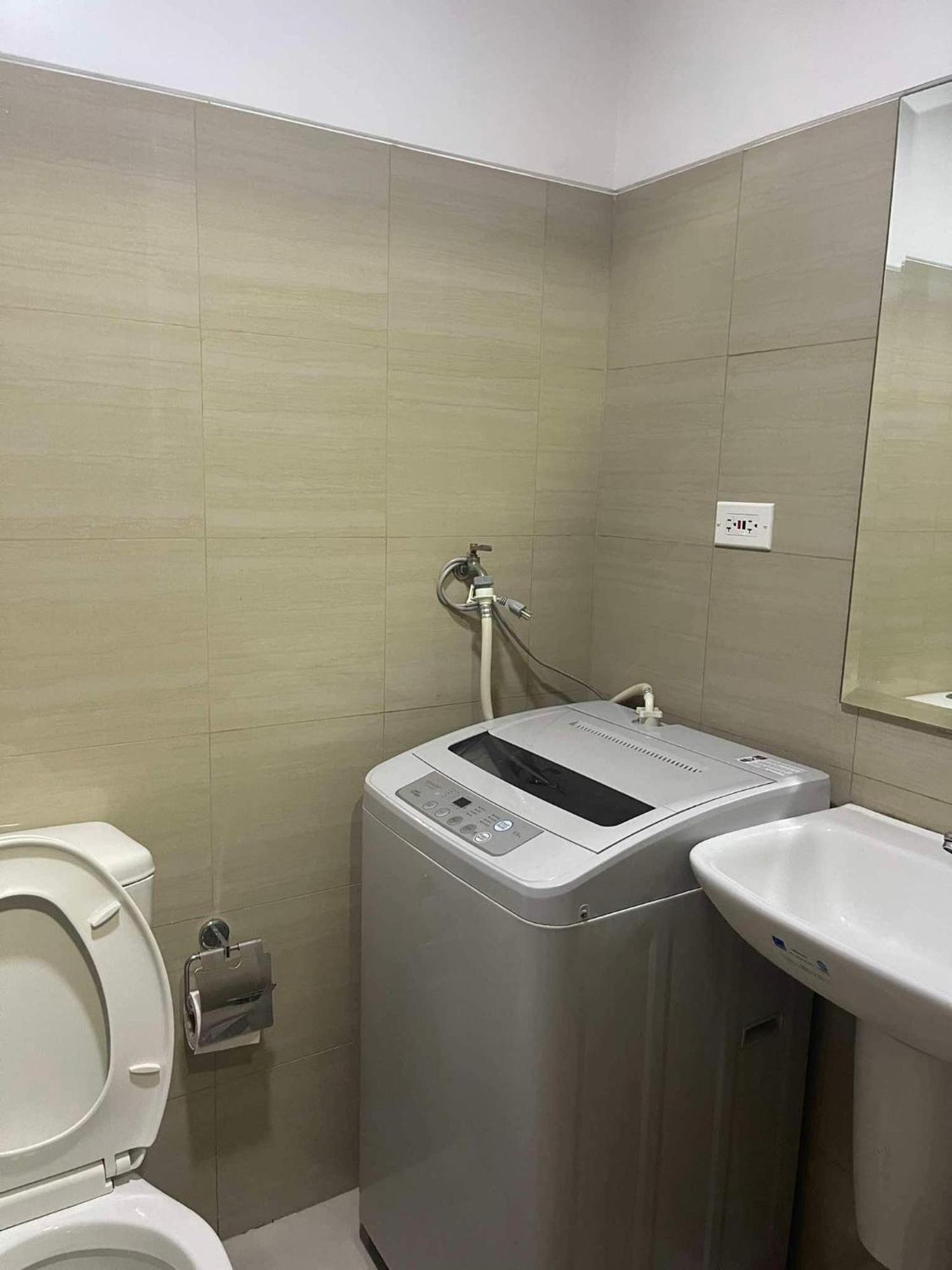 Apartamento Shore 1 & 3 Residences Moa 1br With Balcony By Darpm Manila