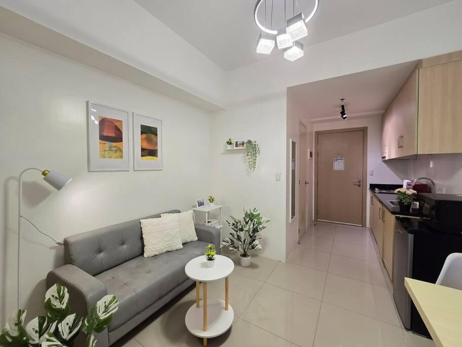 Apartment 1br Condotel W Balcony Sm Light Residences #lt11 *
