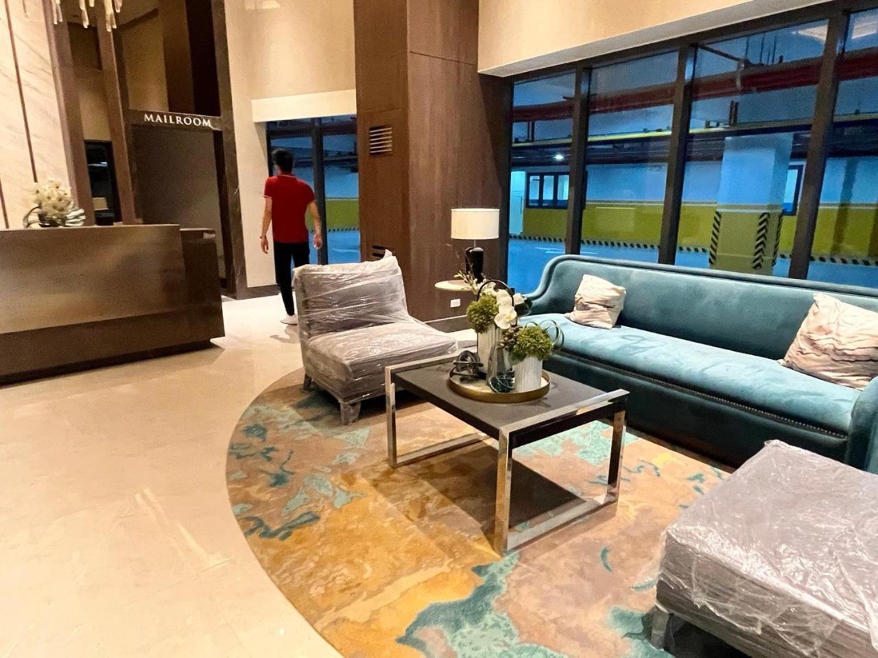 Apartment Okada Complex 1br With Balcony View, Sofa, Queen Bed And Wifi 8j *