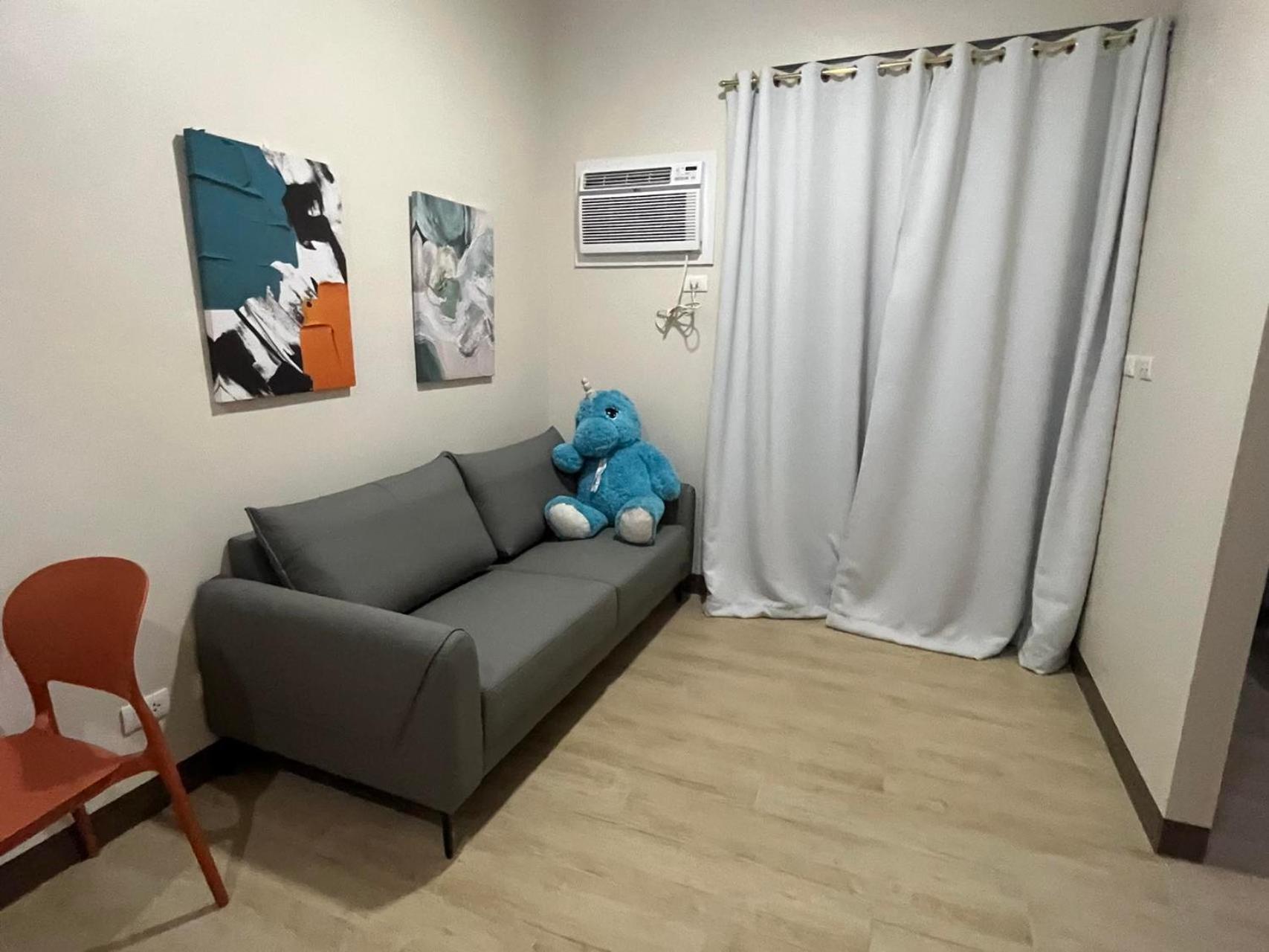 Okada Complex 1br With Balcony View, Sofa, Queen Bed And Wifi 8j Apartment