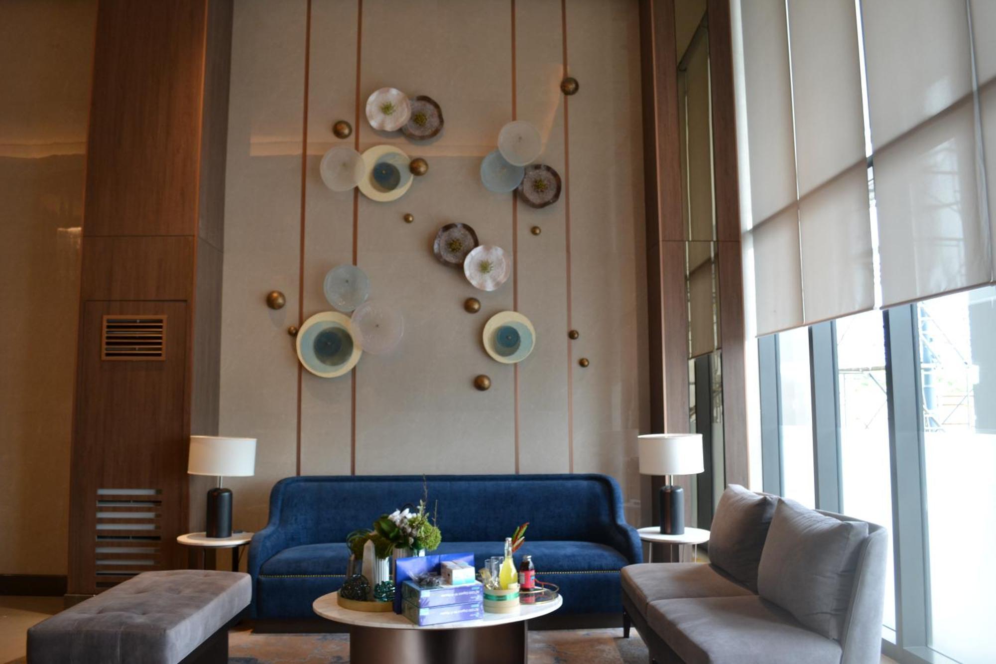 Okada Complex 1br With Balcony View, Sofa, Queen Bed And Wifi 8j *