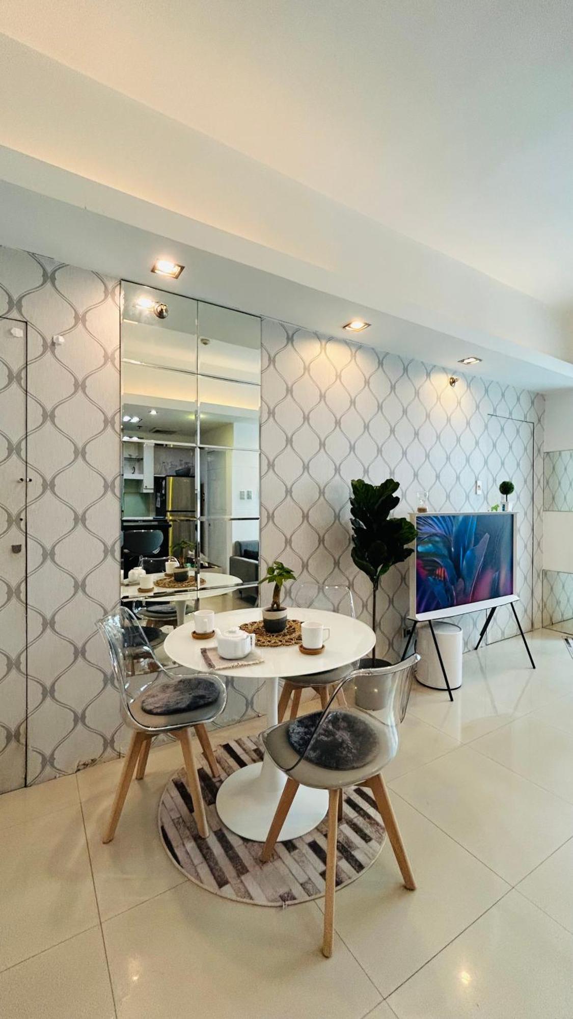 Beautiful And Spacious 2 Real Bedrooms 2 Bathrooms In Bgc Global * Manila