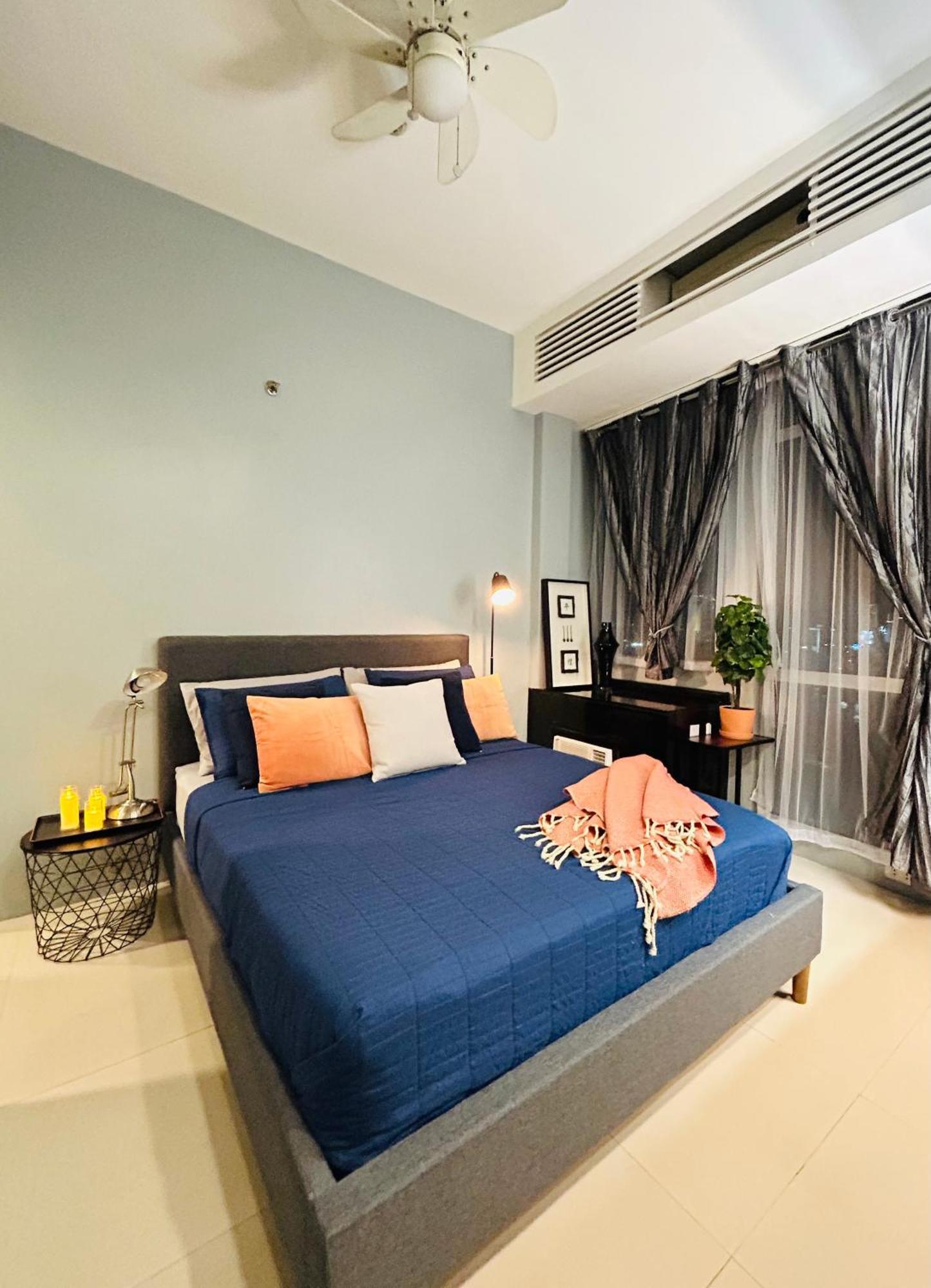 Beautiful And Spacious 2 Real Bedrooms 2 Bathrooms In Bgc Global Apartment Manila