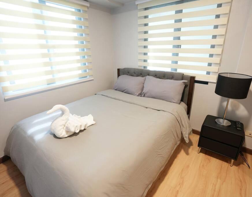 High Floor 2br In Knightsbridge Residences Makati *